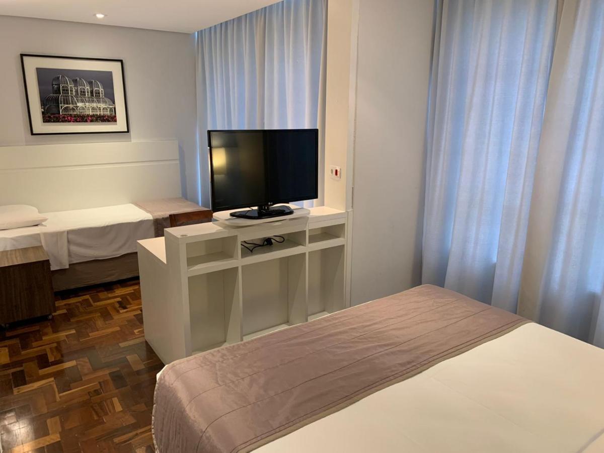 Hotel Centro Europeu Curitiba Bagian luar foto