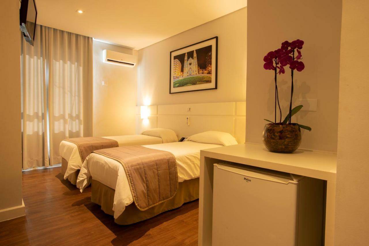 Hotel Centro Europeu Curitiba Bagian luar foto