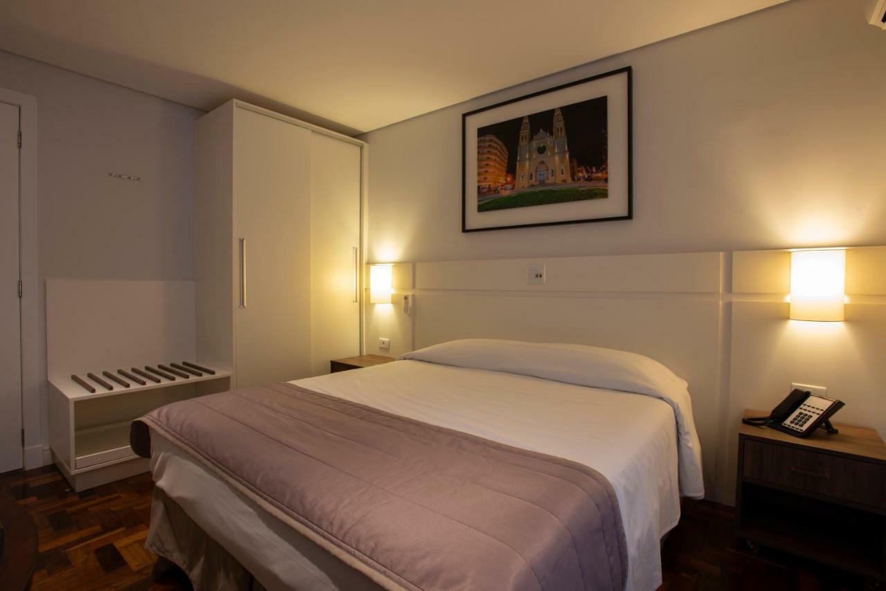 Hotel Centro Europeu Curitiba Bagian luar foto