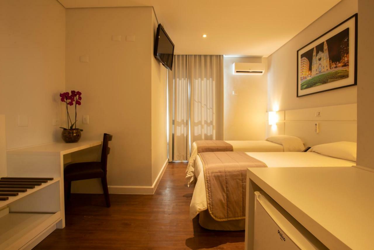 Hotel Centro Europeu Curitiba Bagian luar foto