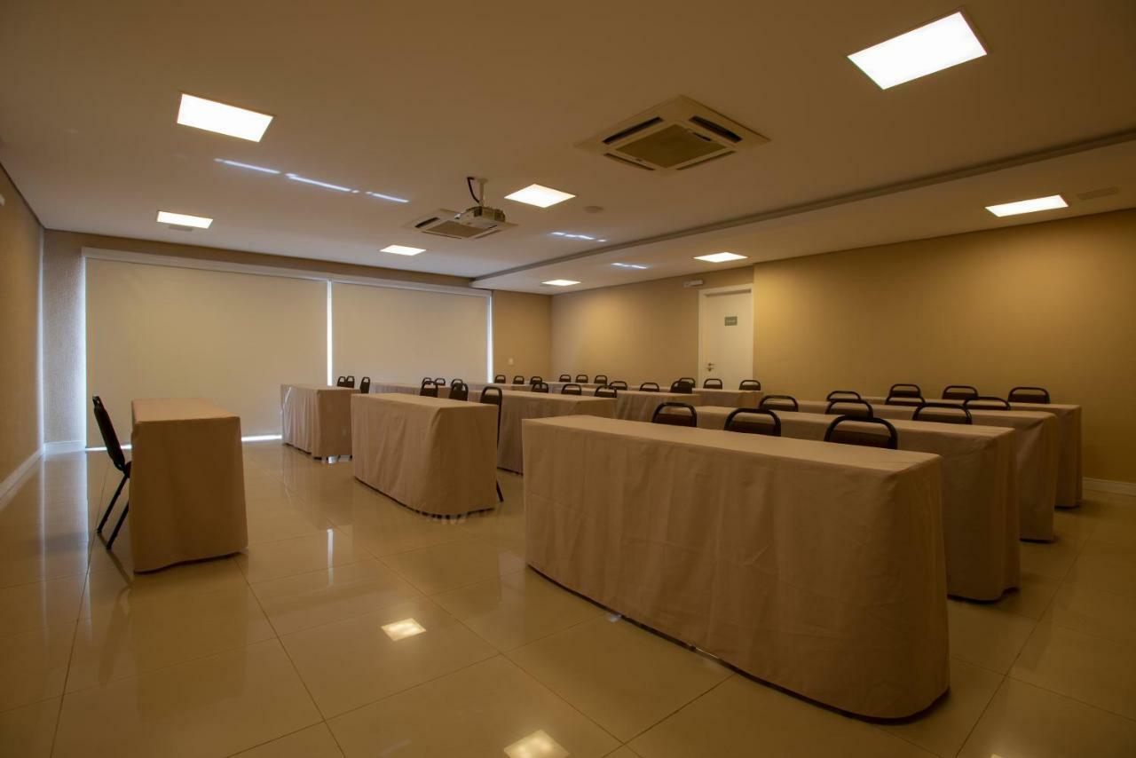 Hotel Centro Europeu Curitiba Bagian luar foto